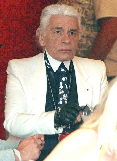 karl lagerfeld without sunglasses
